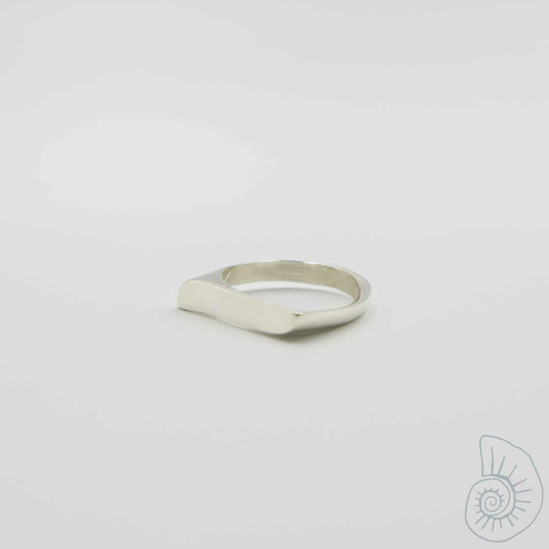 Wave Signet Ring