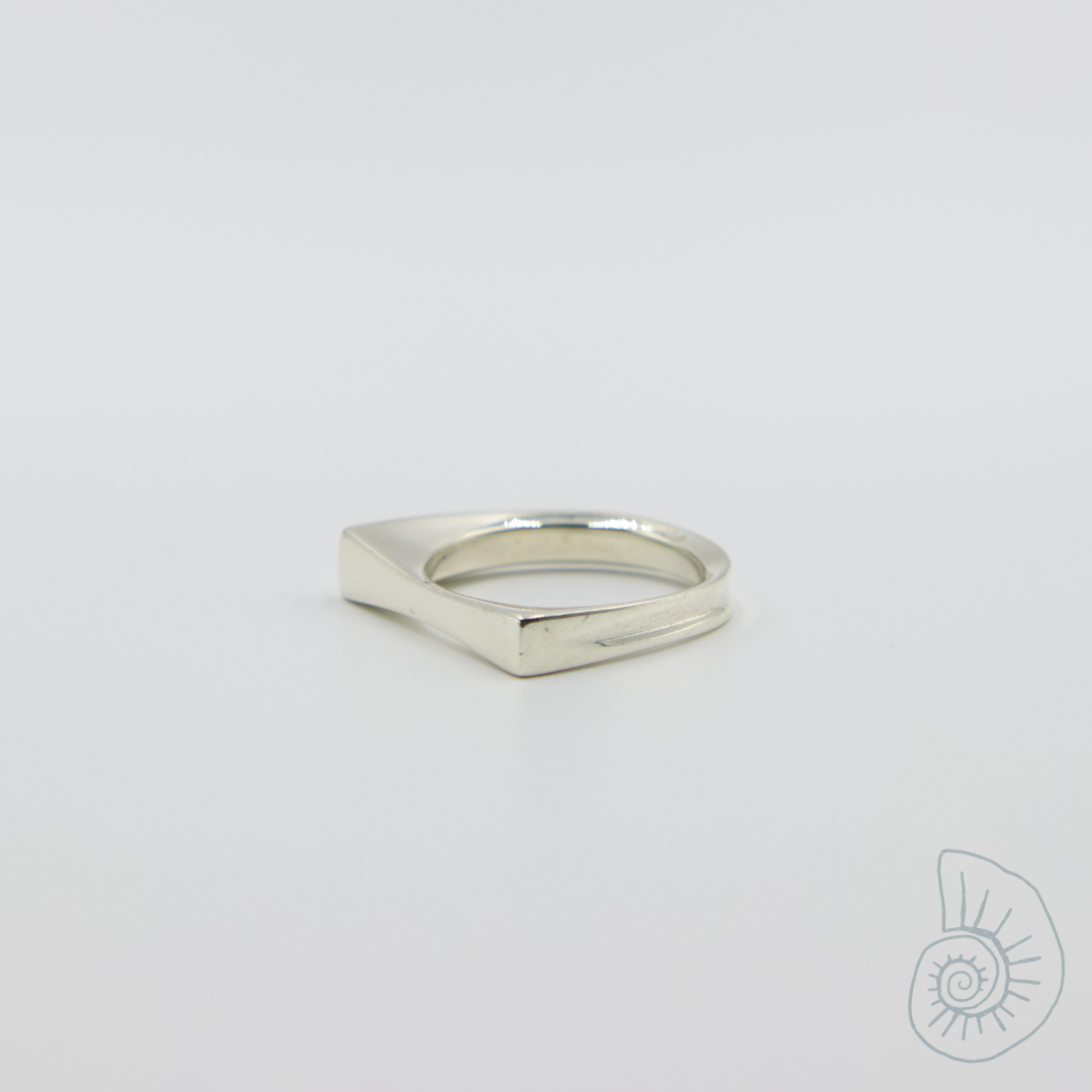 Classic Signet Ring